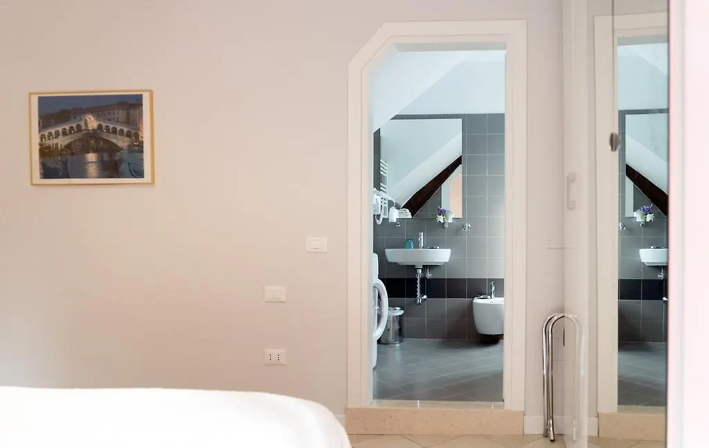 ונציה Venier Apartment